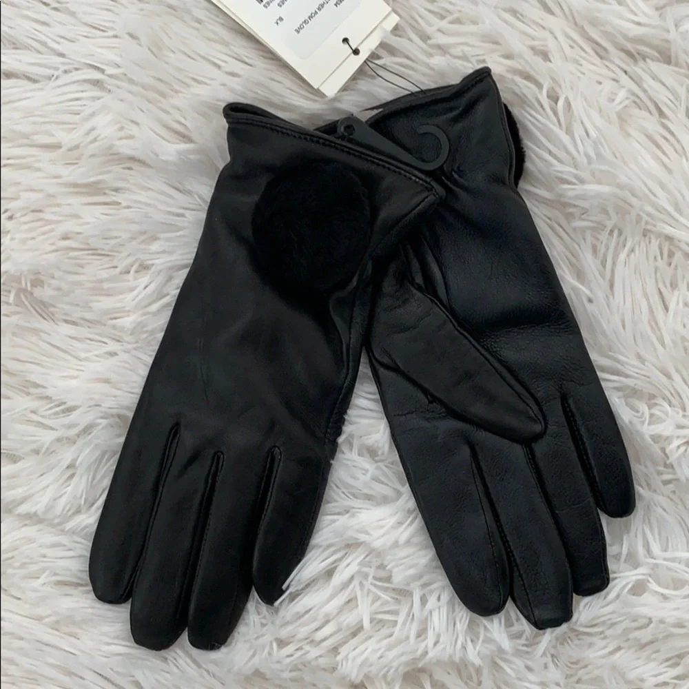 UGG genuine dyed shearling Pom Pom leather gloves
